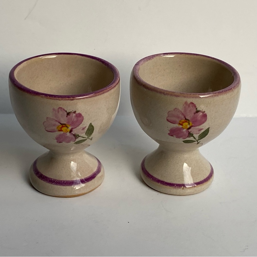 2 Egg Cups Pottery Signed Beige Pink Trim Flowers EUC Breakfast Eggs Easter